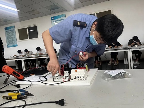 石家莊新鐵軌道交通中專學校2023年報名方式介紹 學校新聞 石家莊新鐵軌道交通中專學校2023年報名方式介紹 學校新聞